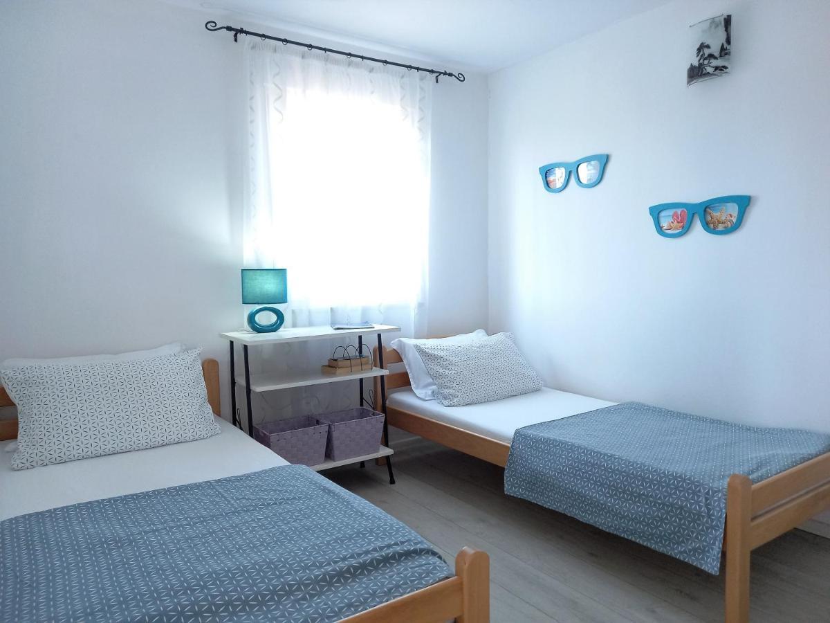 Apartments Antunovic Umag Exterior foto